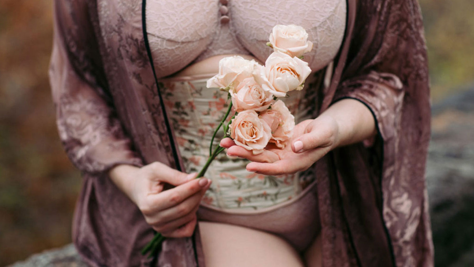 Sweet nothings lingerie blog featuring angela friedman corset and katherine hamilton bra and harlow and fox robe