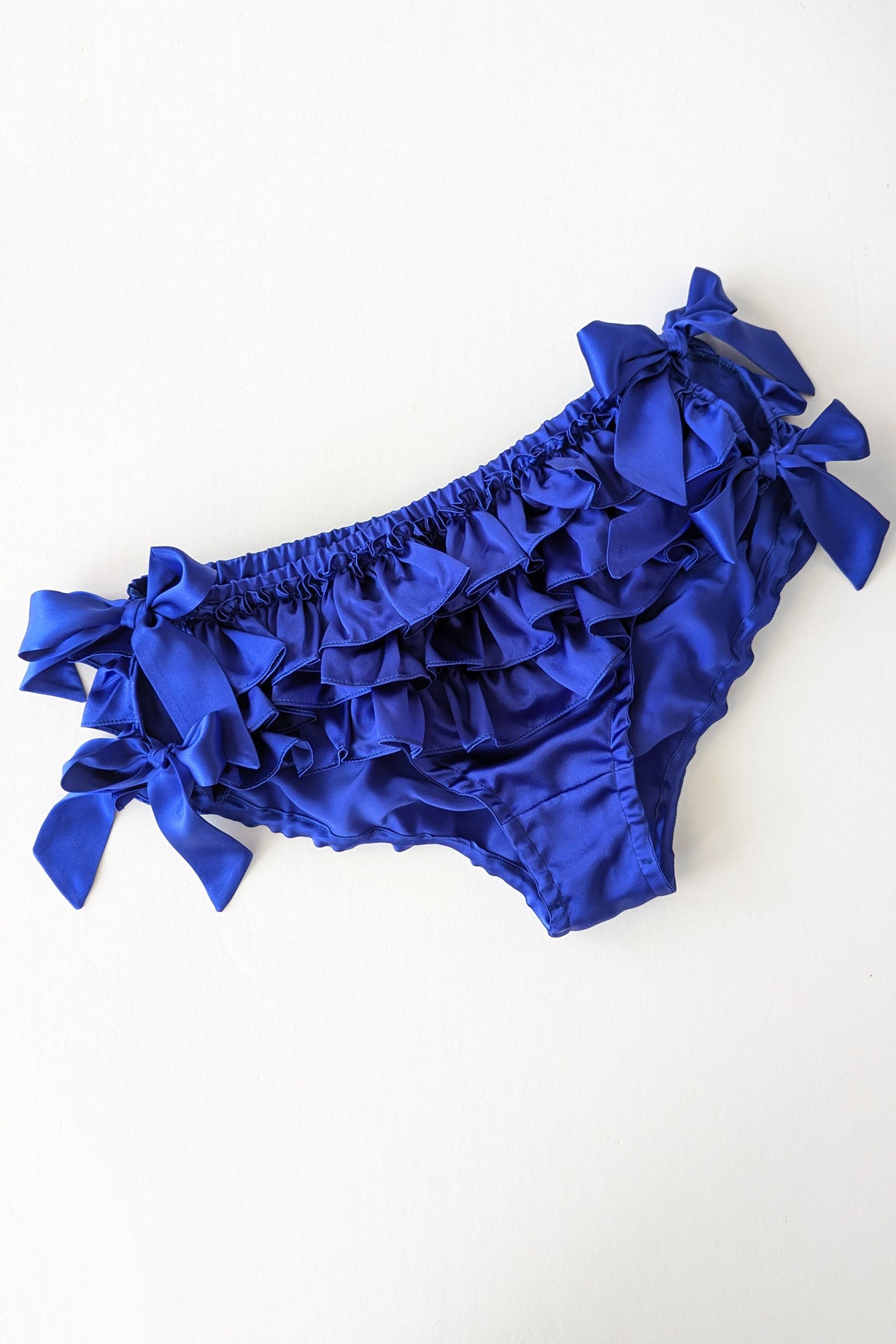 Silk ruffled panties - Sapphire