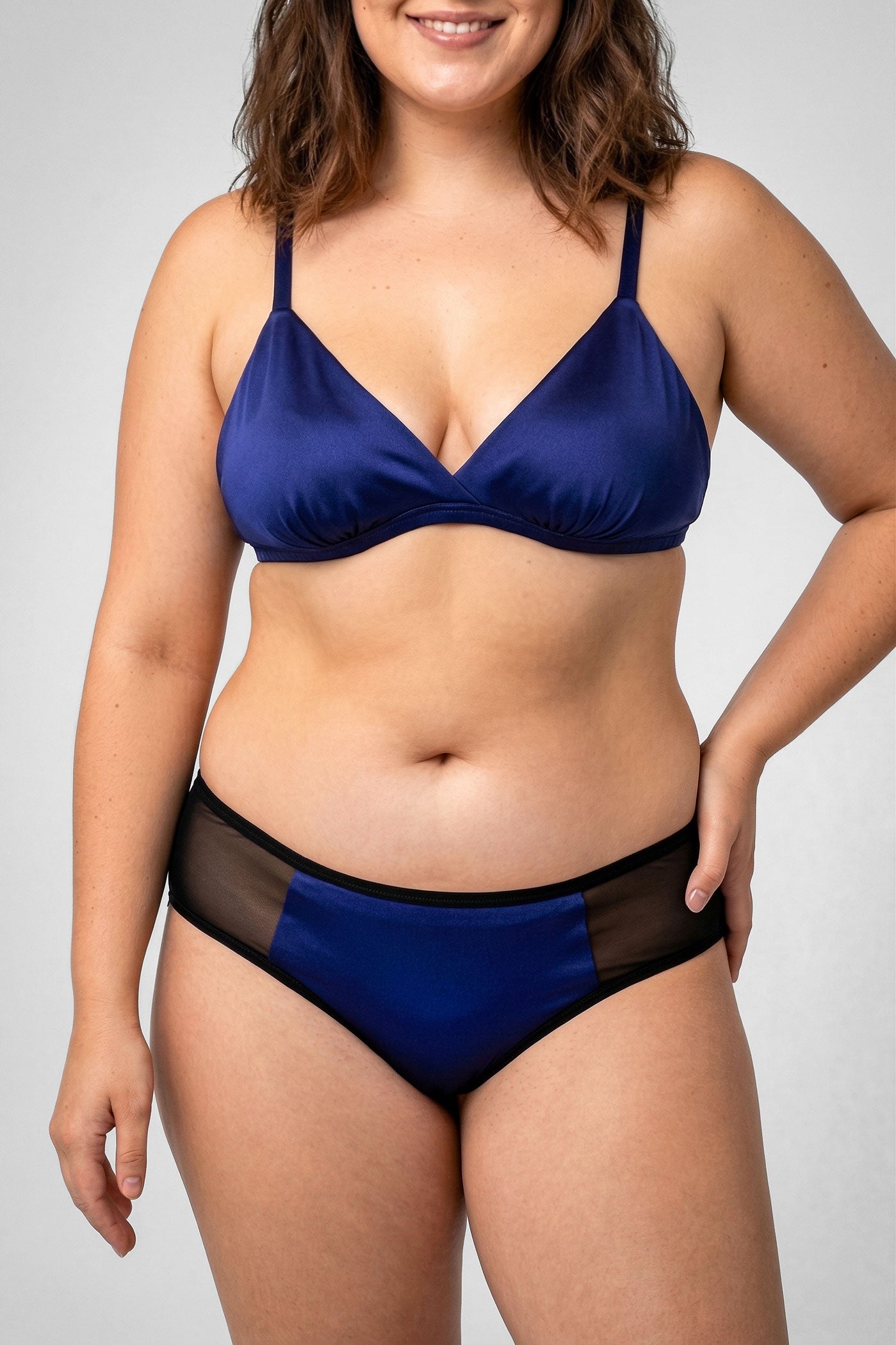 Blue satin lingerie set in silk and mesh fabrics in size XL