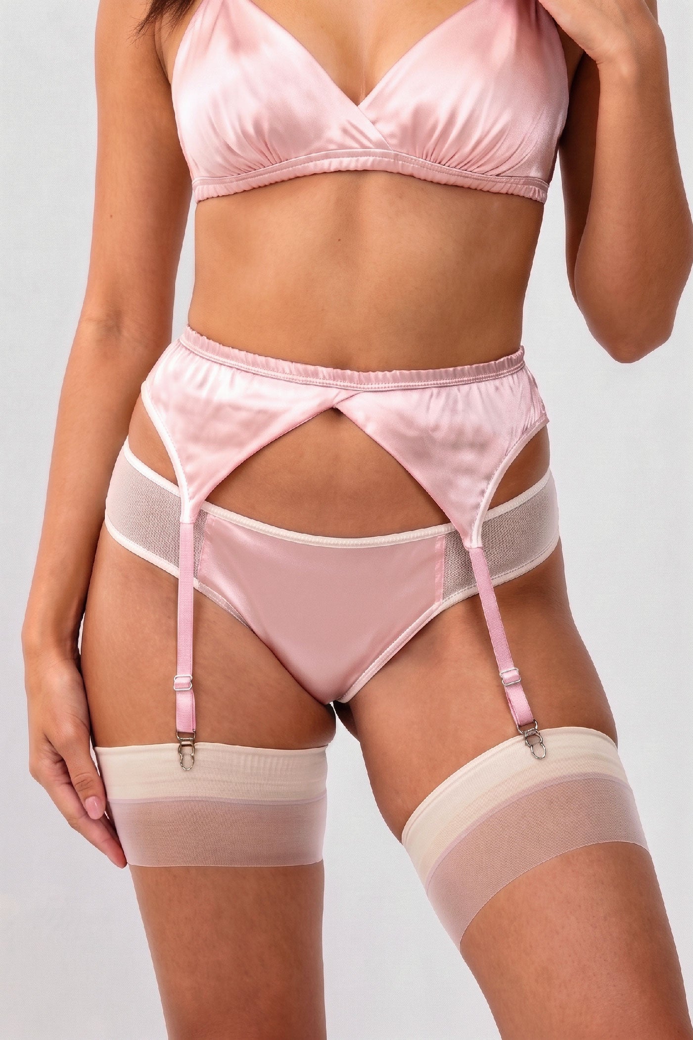 3 piece vintage style lingerie set with a retro soft-cup bra and 4 strap suspender belt