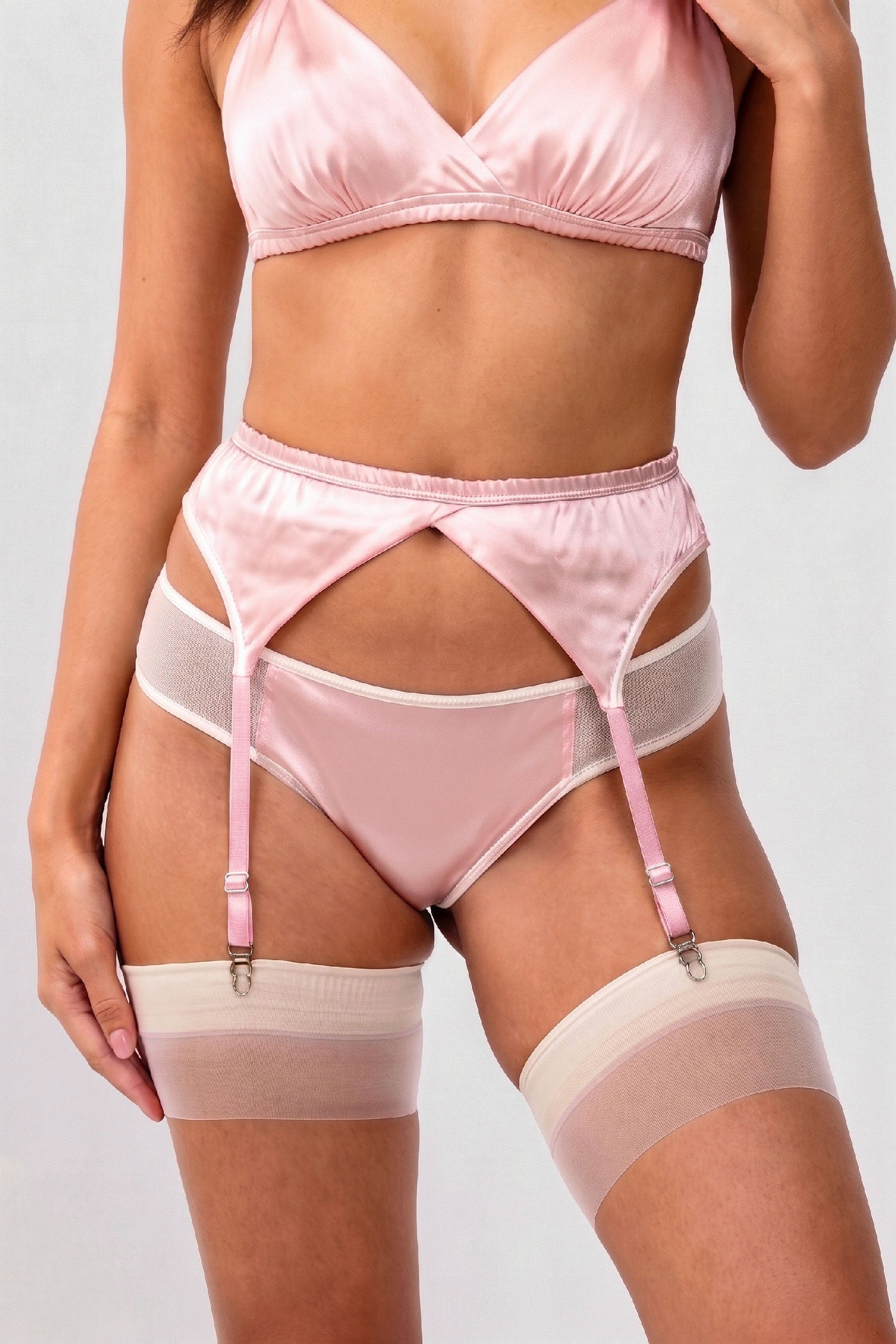 3 piece vintage style lingerie set with a retro soft-cup bra and 4 strap suspender belt