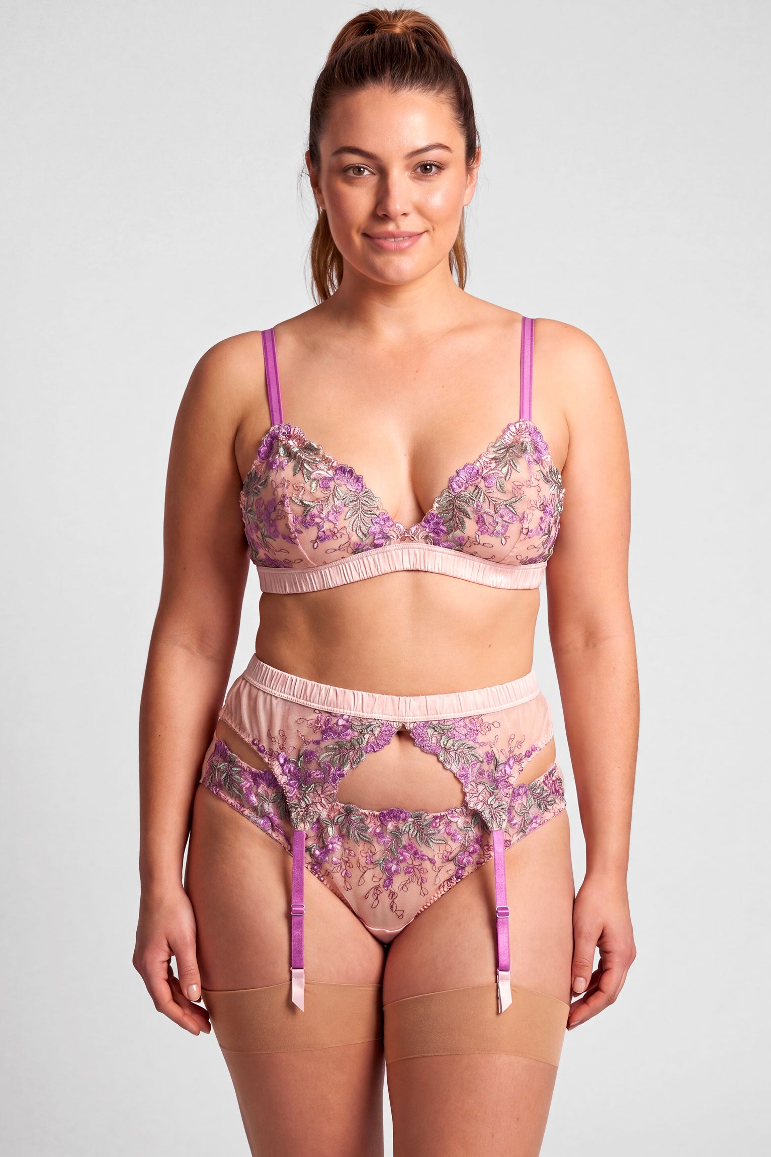 3 piece luxury lingerie set in pink silk with flower embroidered bra cups