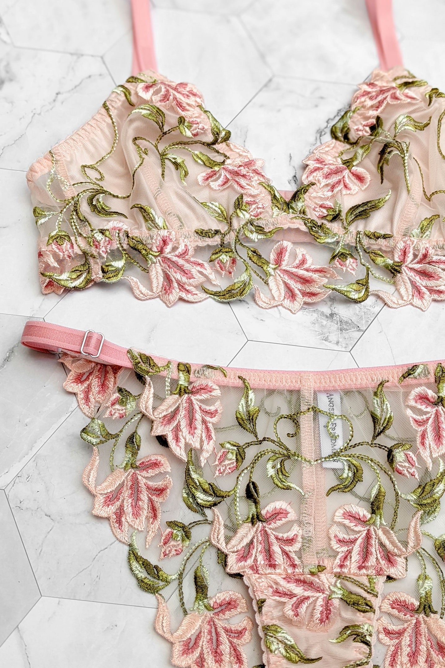 Flora bra and embroidered briefs with pink silk and elastics