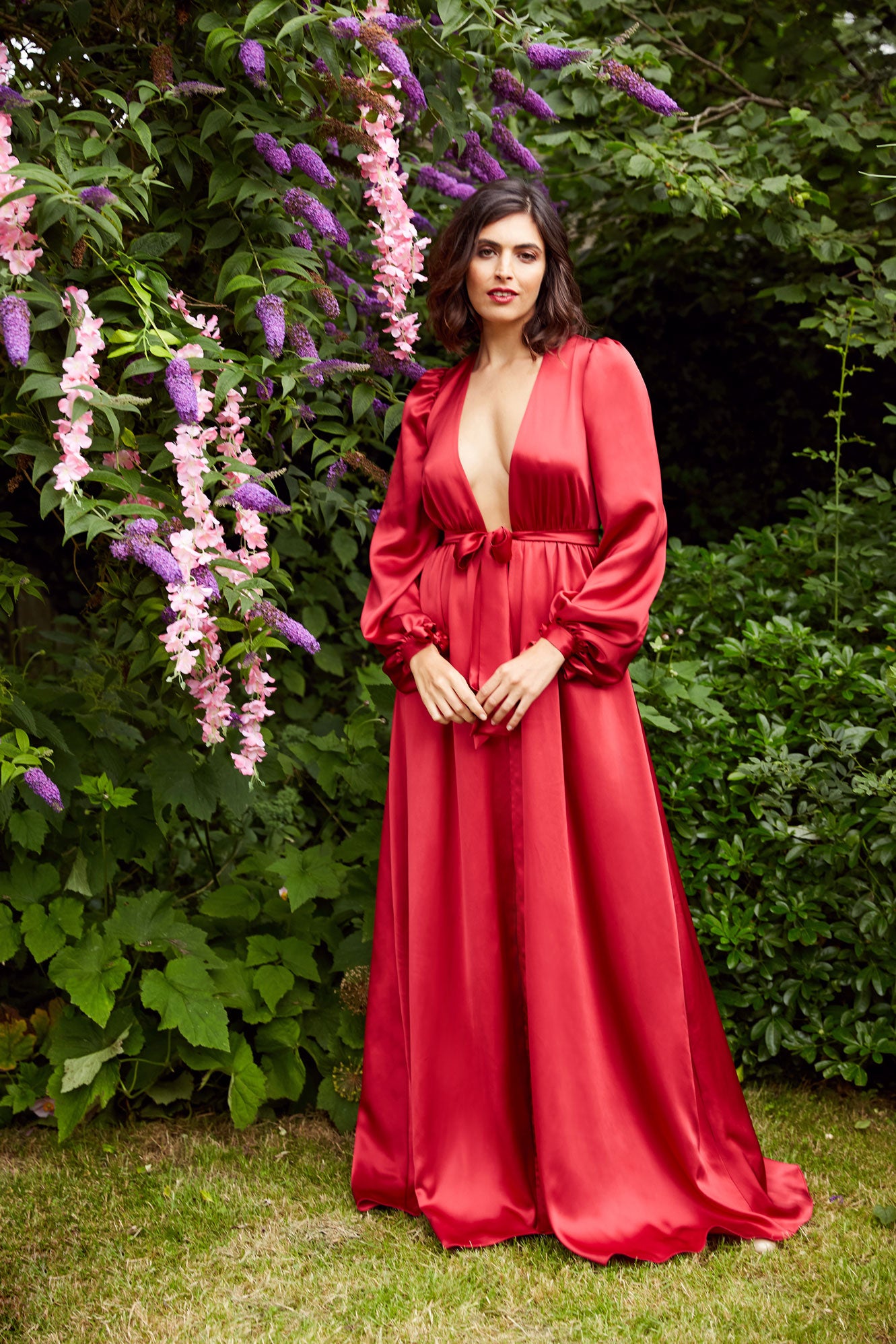 Vintage style dressing gown in red silk satin with sash belt and big bishop sleeves with tied cuffs