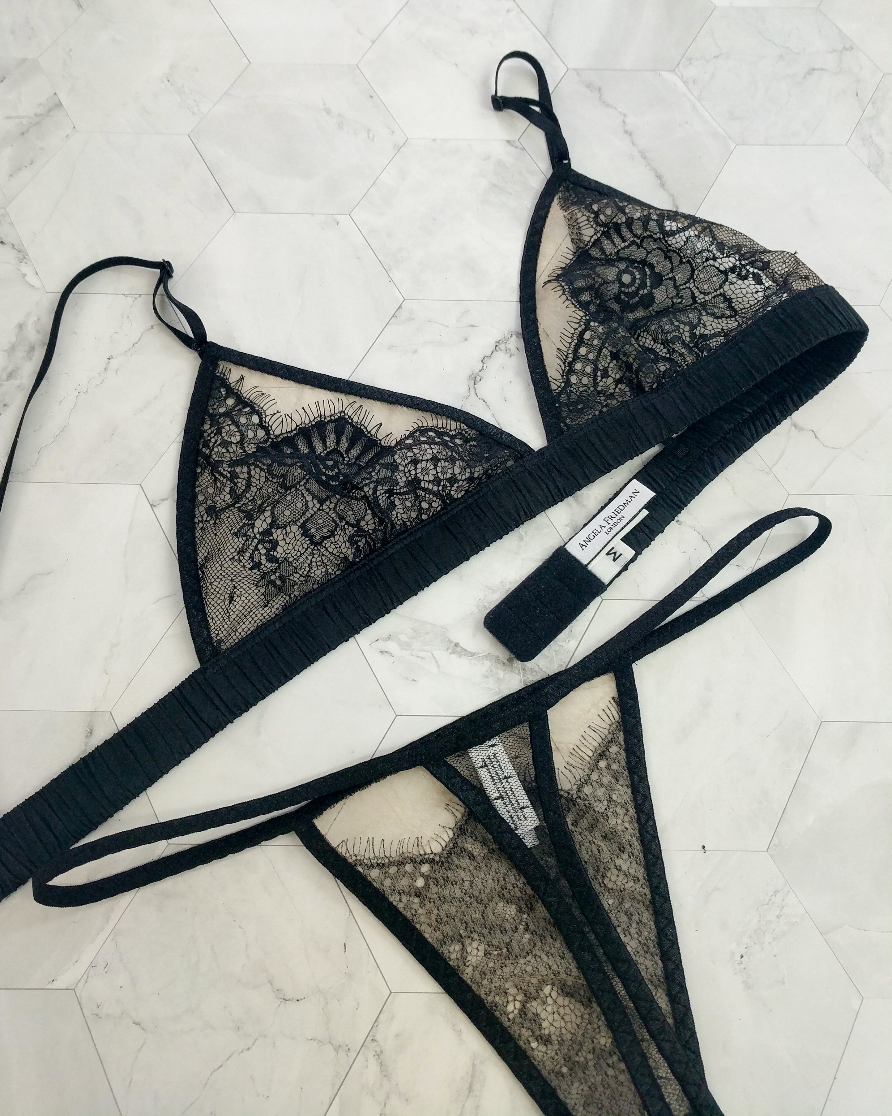Handmade lingerie set in black lace with a thong and black bra