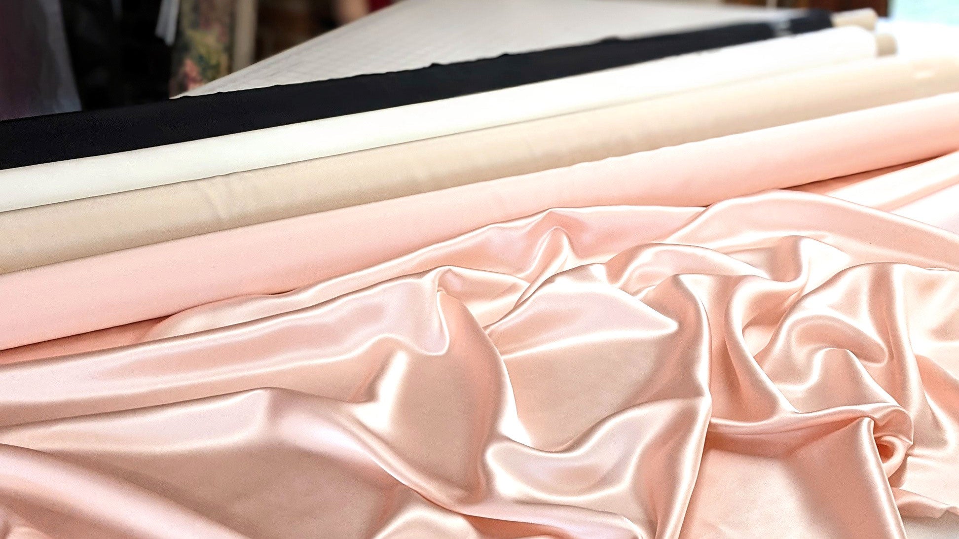 Silk fabric for lingerie for sensitive skin