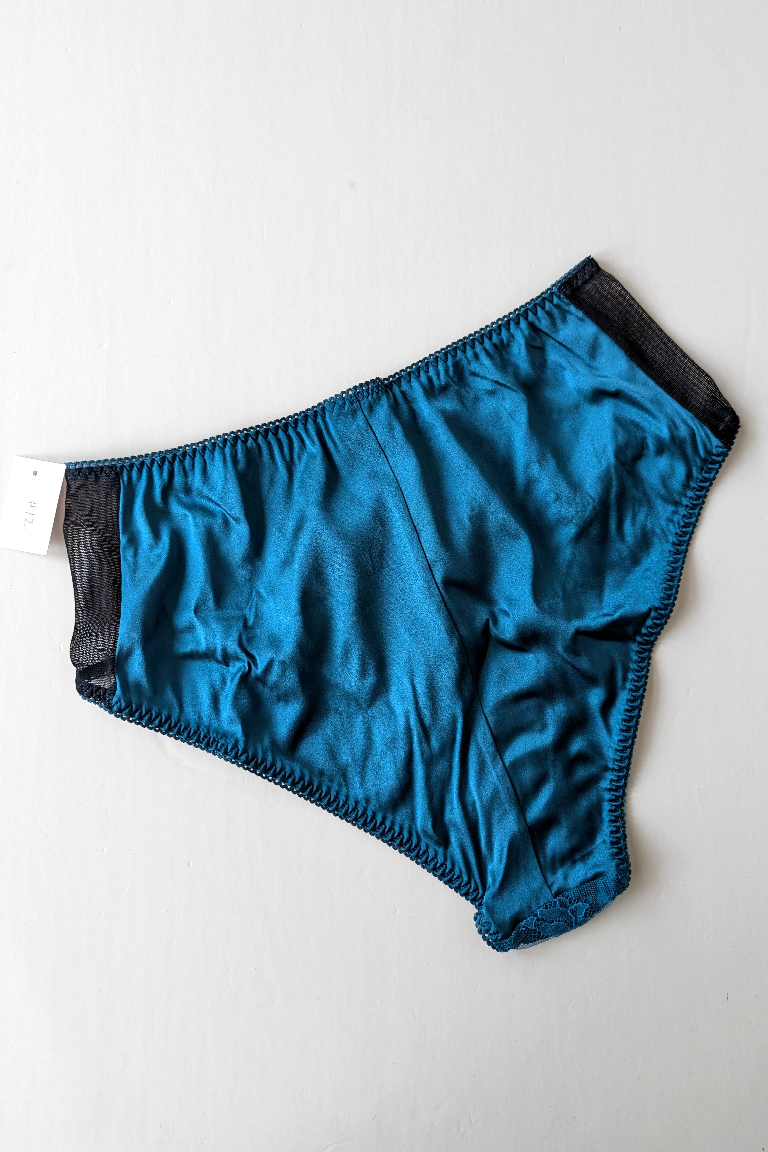 Silk and lace knickers - Ocean 5