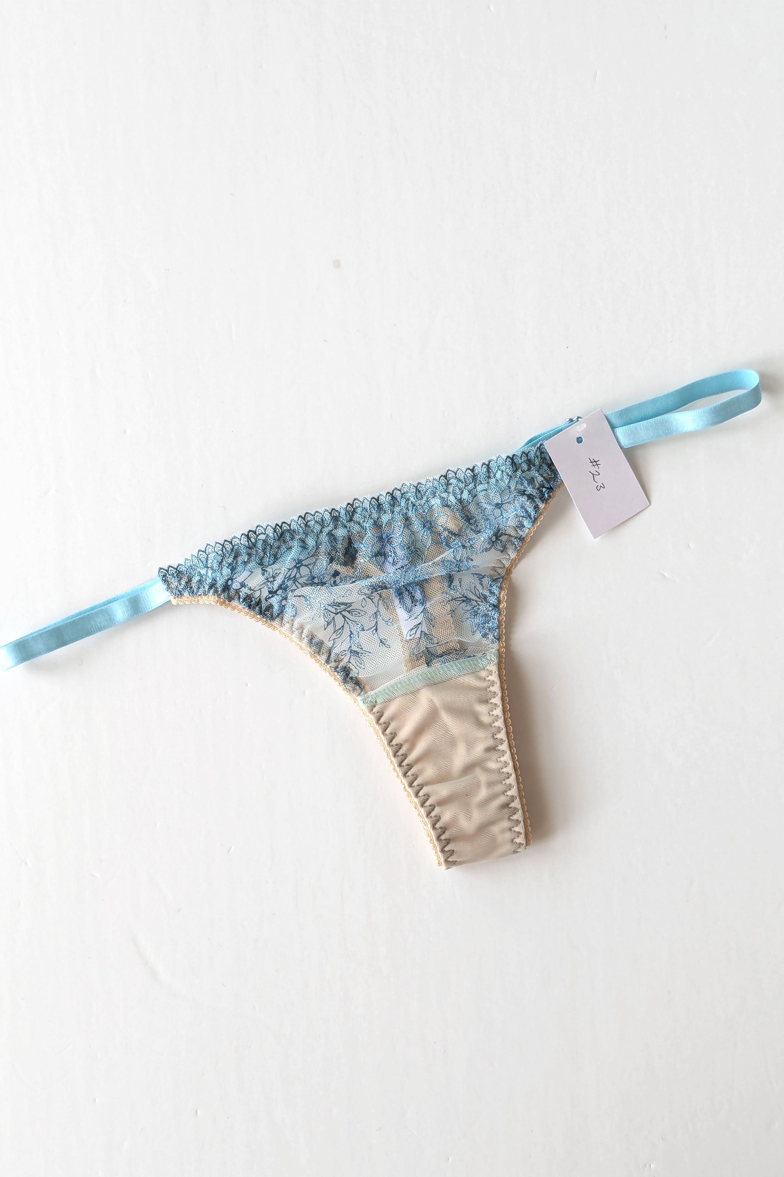 Sheer thong - Aqua embroidery