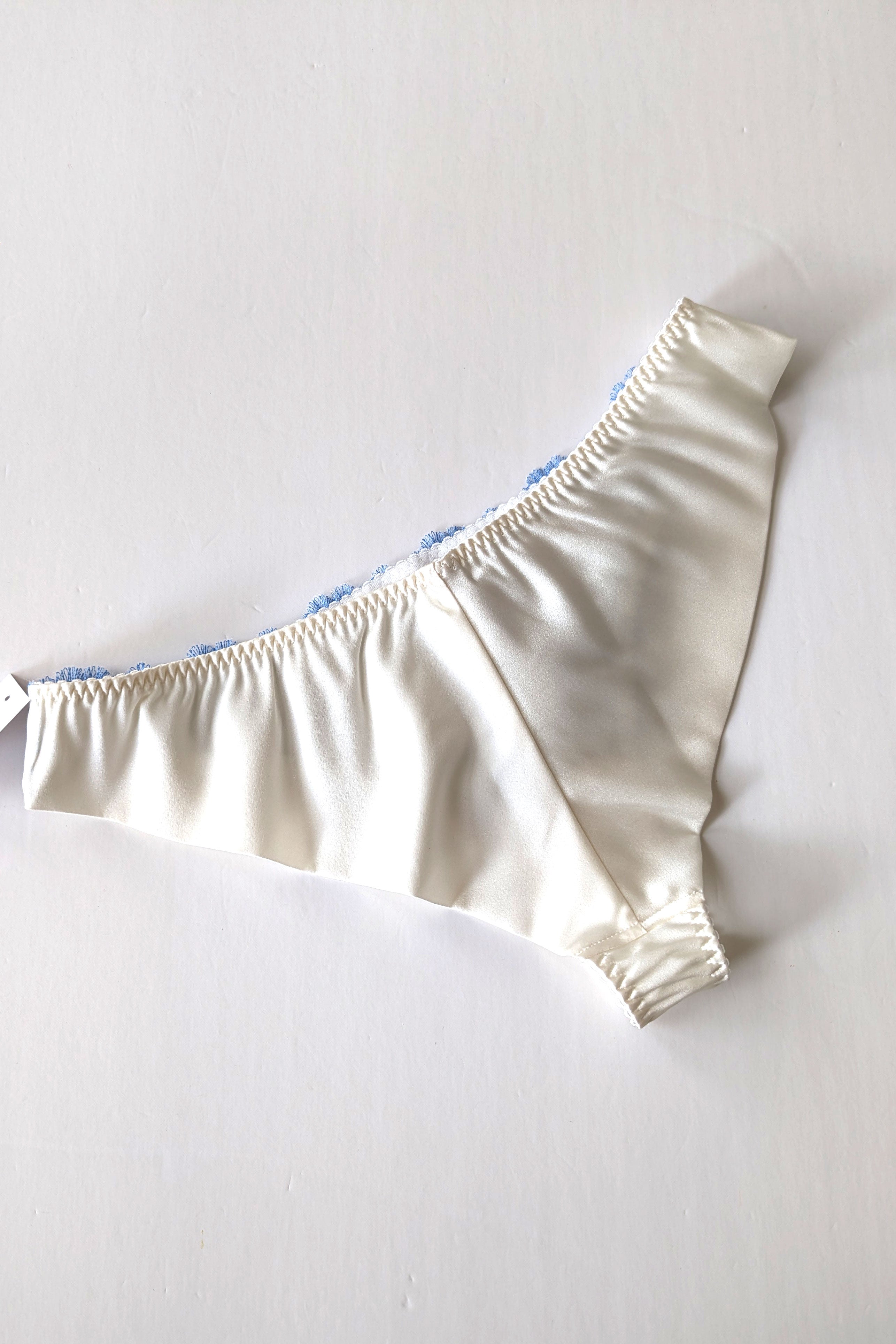 Embroidered knickers - Cornflower