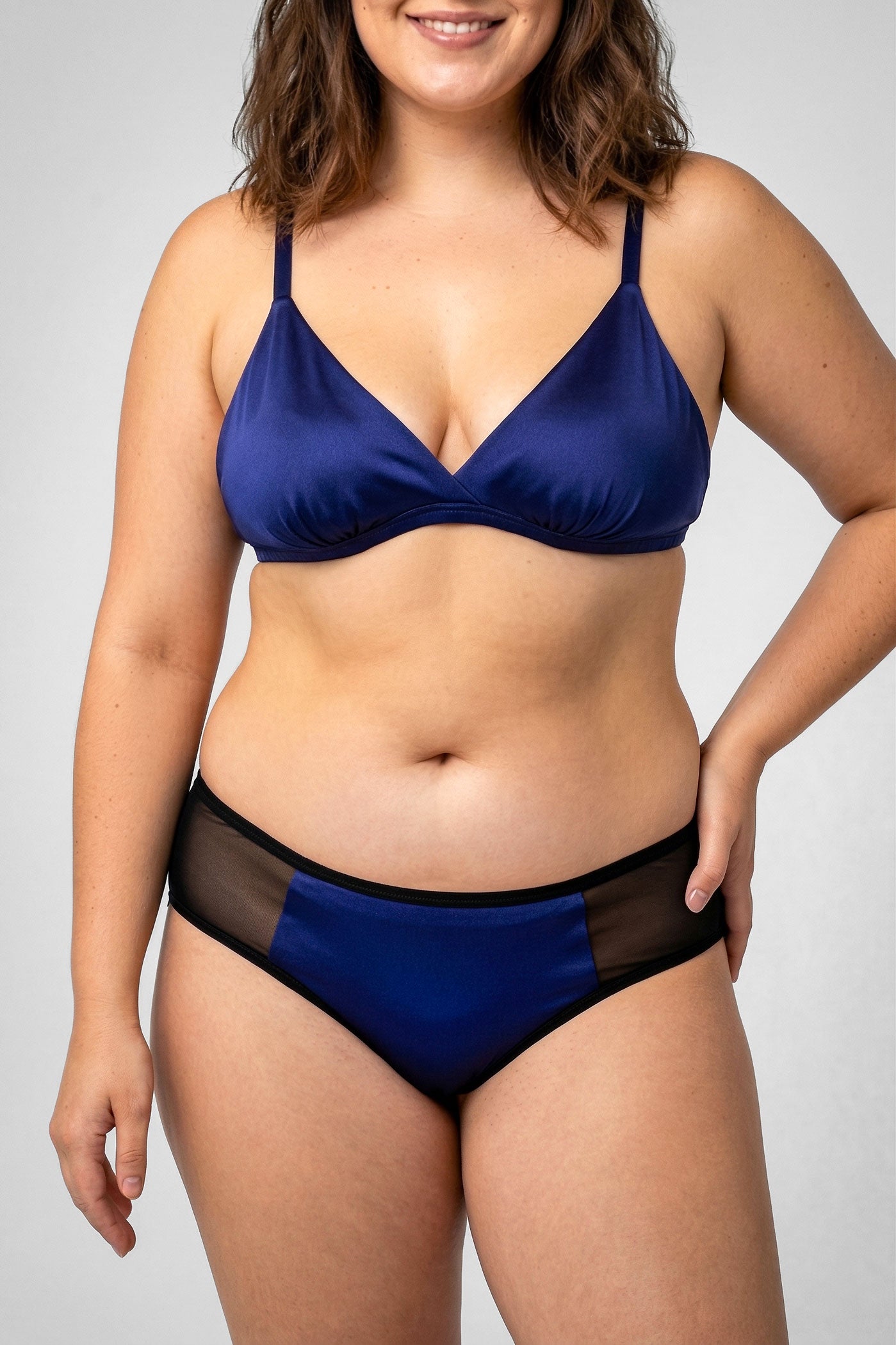 Blue satin lingerie set in silk and mesh fabrics in size XL