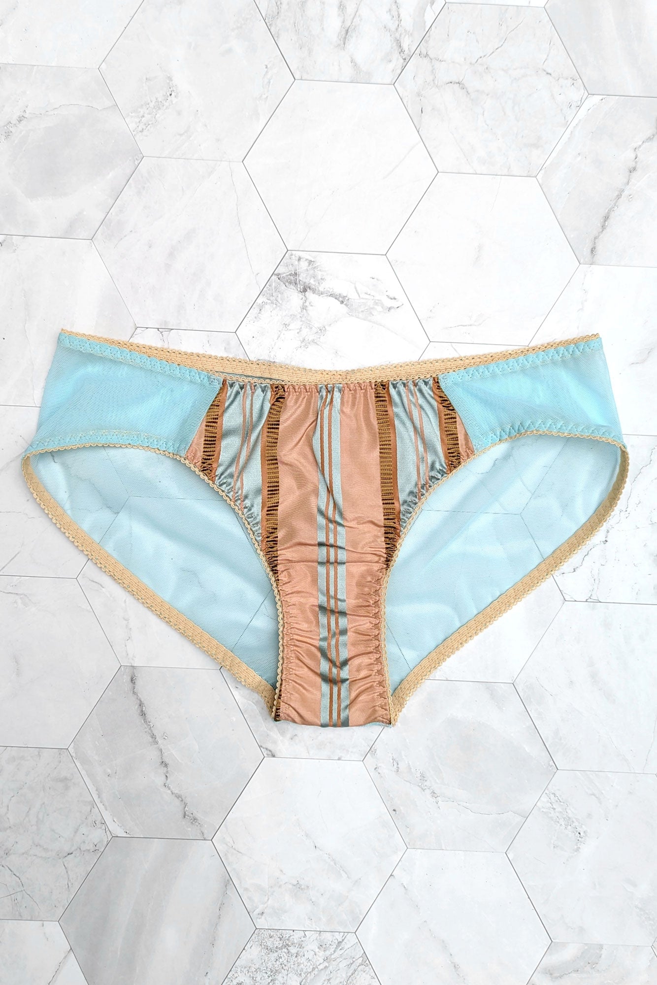 Vintage-inspired Marianne panties, handmade in 100% silk satin