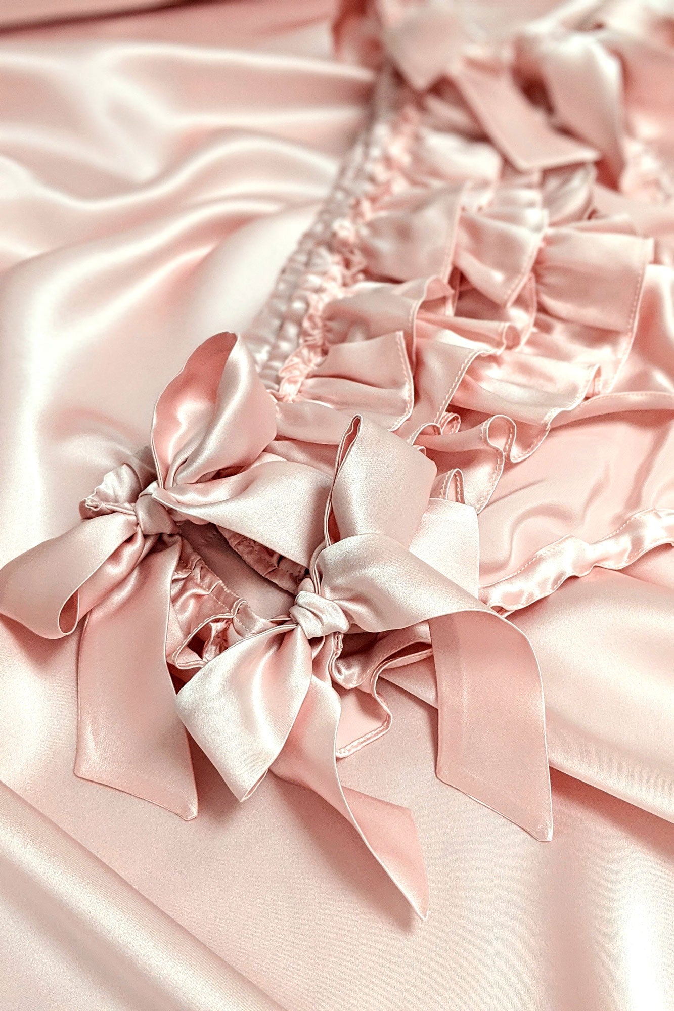 Elegant Victoria's Secret Black Bra with Pink Ribbon Bow - Size 34B