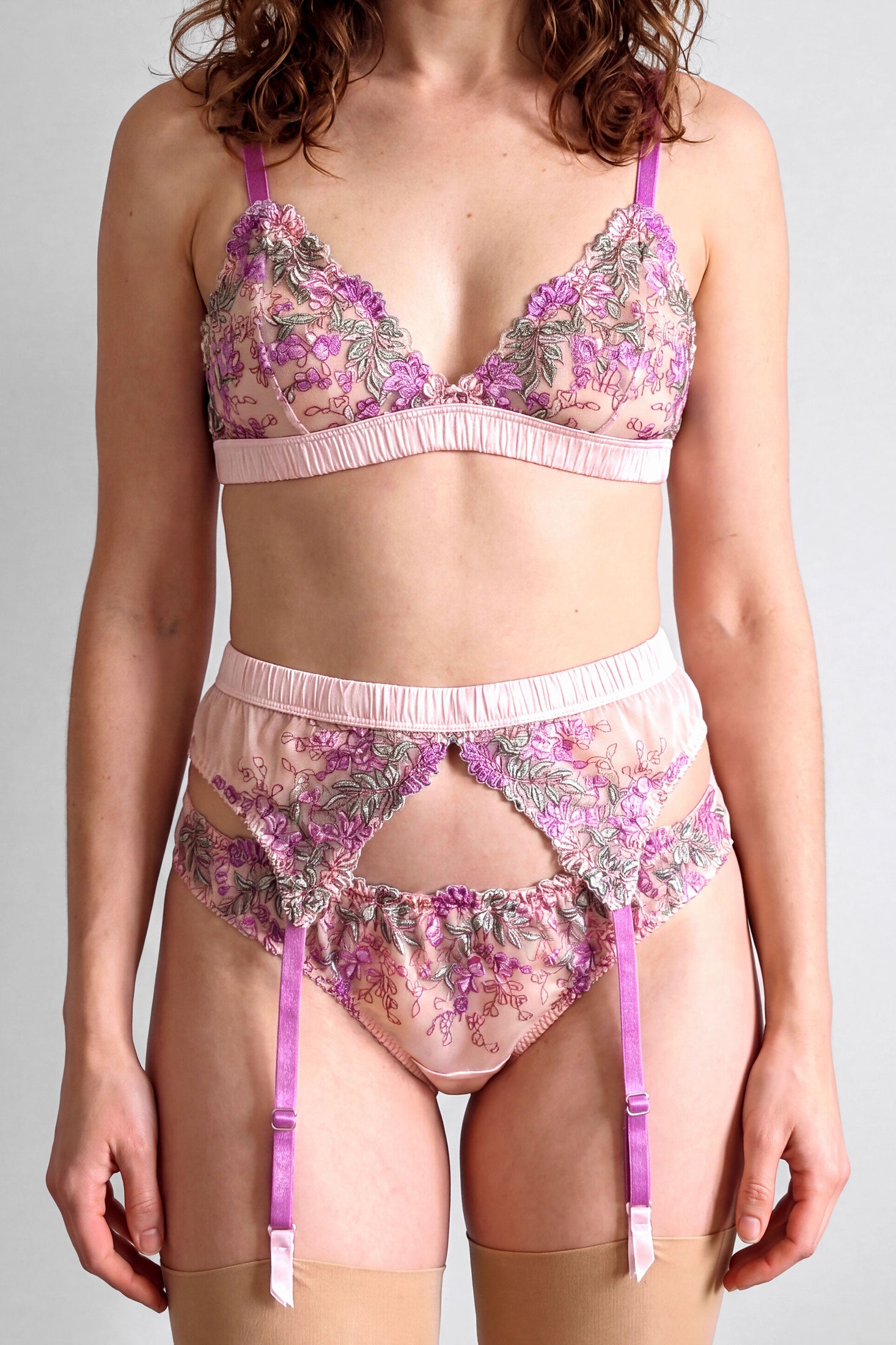 Wisteria suspender belt