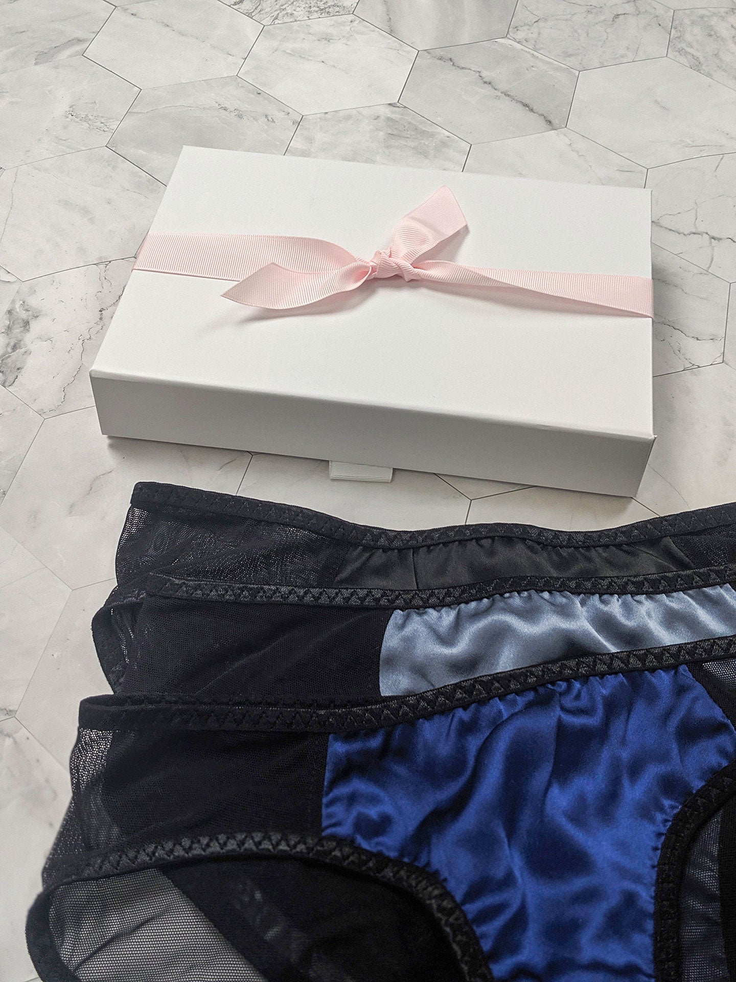 Luxury blue lingerie set with white gift box