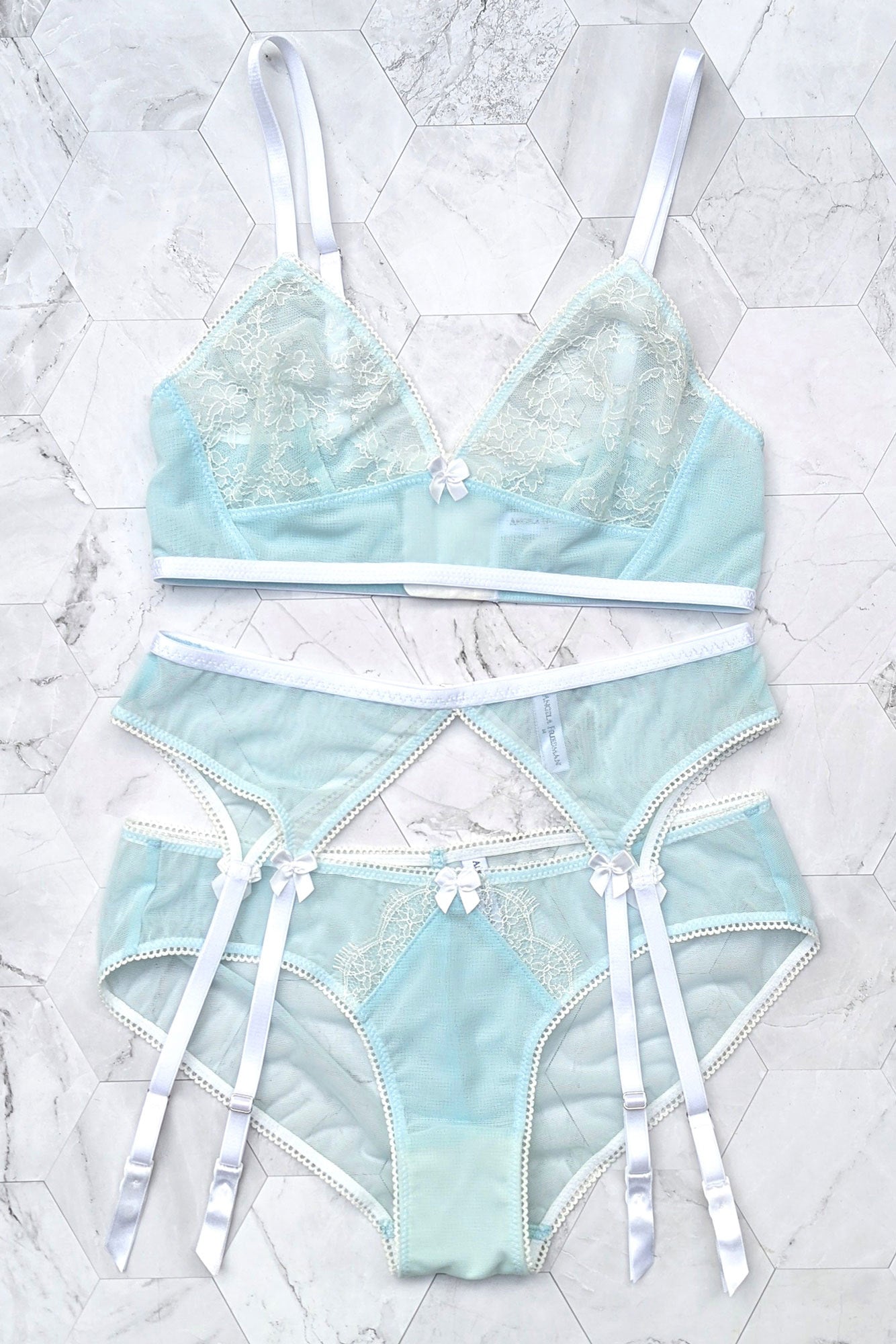Natalie lingerie set with blue mesh and white lace