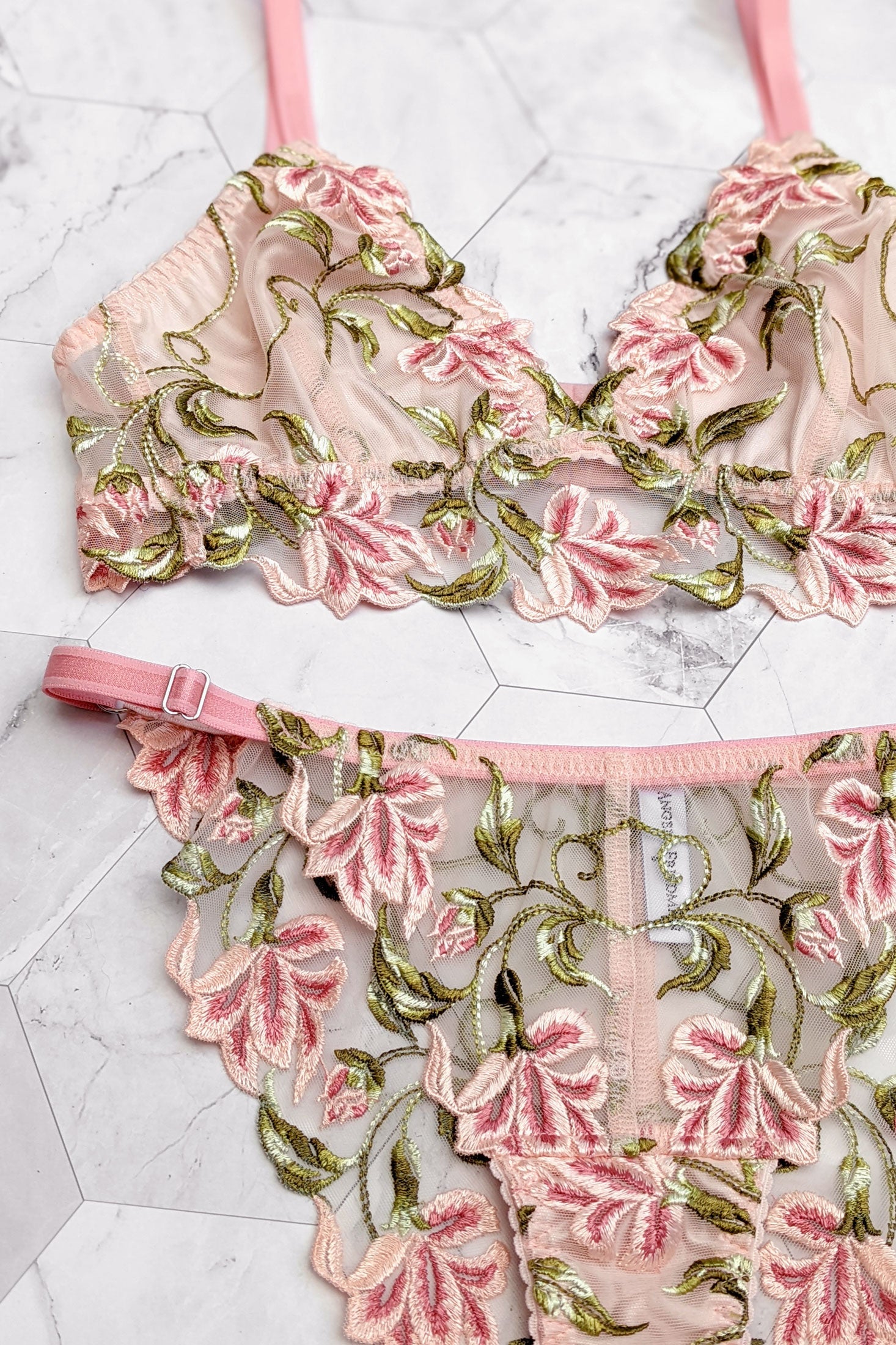 Flora bra and embroidered briefs with pink silk and elastics